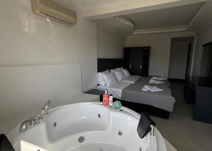 With Jacuzzi And Pool 10 Minutes From The Deadsea